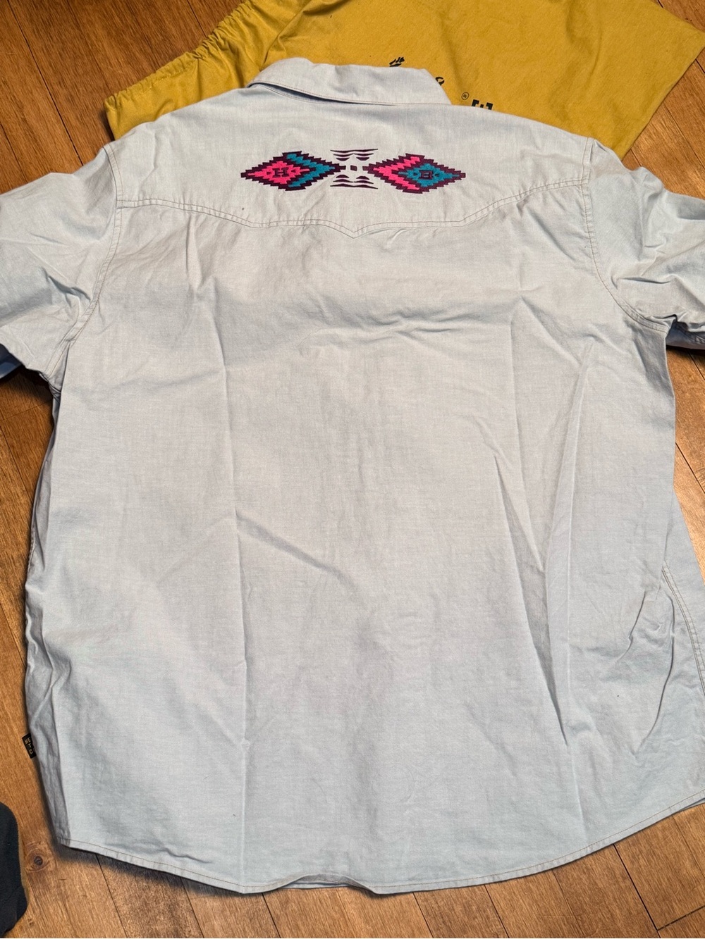 Howler Brothers - Diamantés Gaucho / Crosscut Western Embroidered Snapshirt - XL